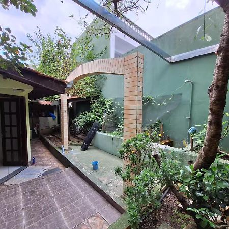 Casa Aconchegante Em Curitiba Hotel Buitenkant foto
