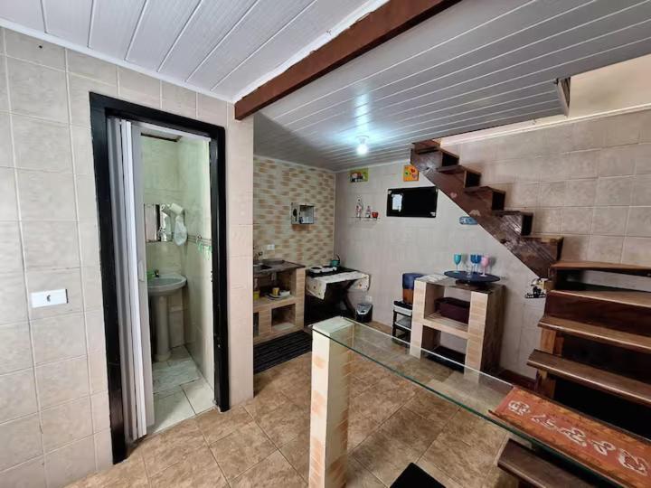 Casa Aconchegante Em Curitiba Hotel Buitenkant foto